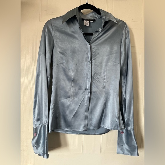 holt renfrew Tops - Holt Renfrew collection 100 % Silk Blue Blouse